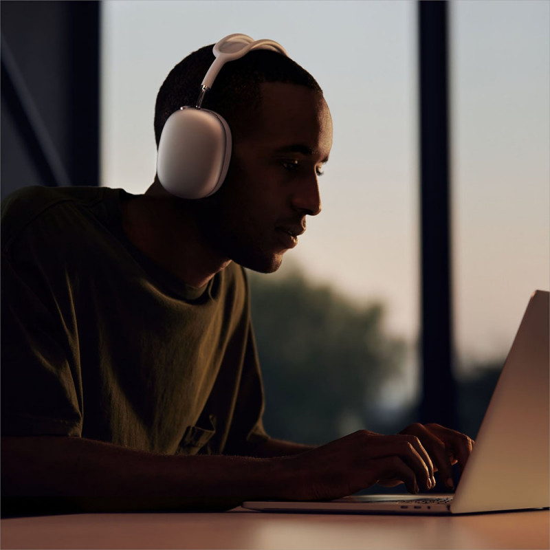 Навушники Apple AirPods Max – Sky Blue
