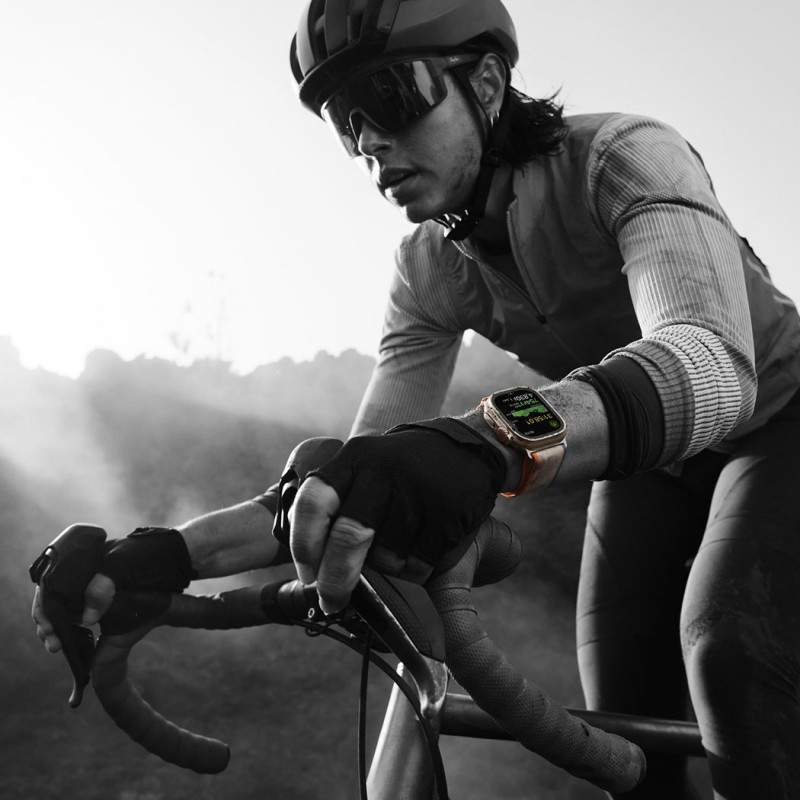 Смартгодинник Apple Watch Ultra 2 GPS + Cellular, 49mm Titanium Case with White Ocean Band